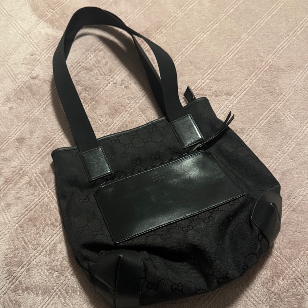 Vintage Gucci GG Canvas & Leather Shoulder Bag — Early 2000s - Picture 3 of 17